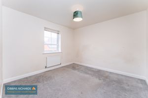 Bedroom- click for photo gallery